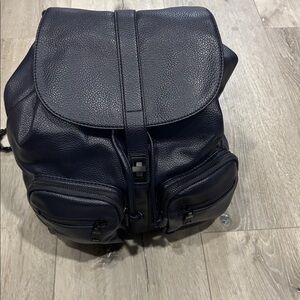 Steve Madden Navy Blue Backpack Purse 
Pebbled Look With Adjustable Chain Straps